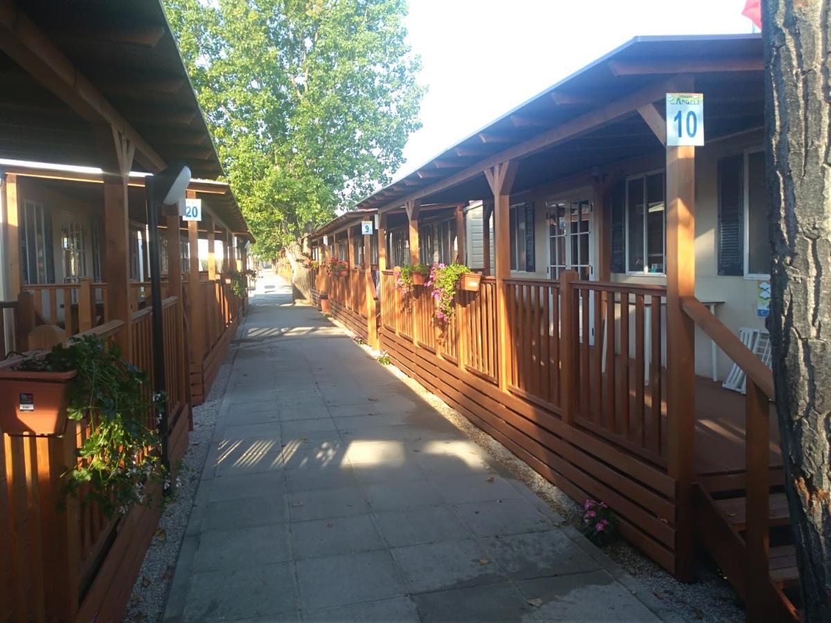 Villaggio Degli Angeli Scerne Pineto Exterior photo