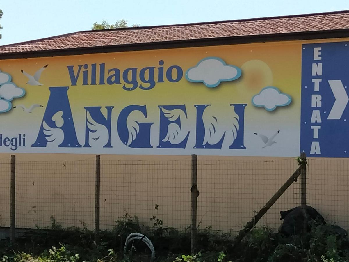 Villaggio Degli Angeli Scerne Pineto Exterior photo